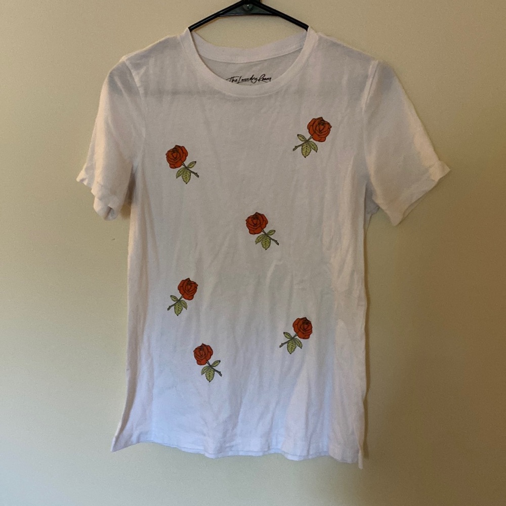 The laundry room rose tshirt 🌹